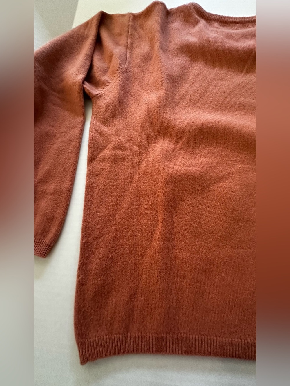 Women’s Crewneck Cashmere Sweater in Rust - Picture 8 of 13
